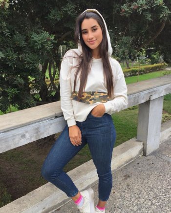 ROMINA VIGNOLO on Instagram_ _⚡️ ERES LUZ ✨%0A___%0A_m_1(JPG).jpg