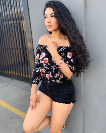 Molly Gereda on Instagram_ _El futuro depende de l(JPG).jpg