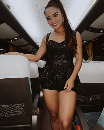 Ana Claudia Urbina on Instagram_ _Extrañando esos_0(JPG).jpg