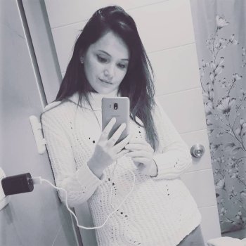 Perla Berríos on Instagram_ _Zombie----bee__CEBNwwChdkQ(JPG).jpg