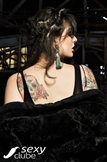 Revista SEXY - Brasil - Dread Hot0013-00.jpg