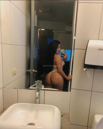 Screenshot_20201114-191049_Instagram.jpg Screenshot_20201114-191049_Instagram.jpg