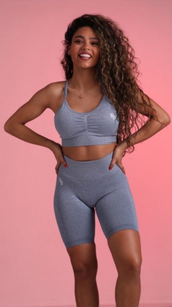 ksfitwear_127080487_369573371016977_7193168774234862150_n.jpg